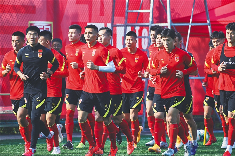 LPL夏季季后赛，TES被JDG让二追三，网友嘲讽：看起来是3-2，实际上5-0
